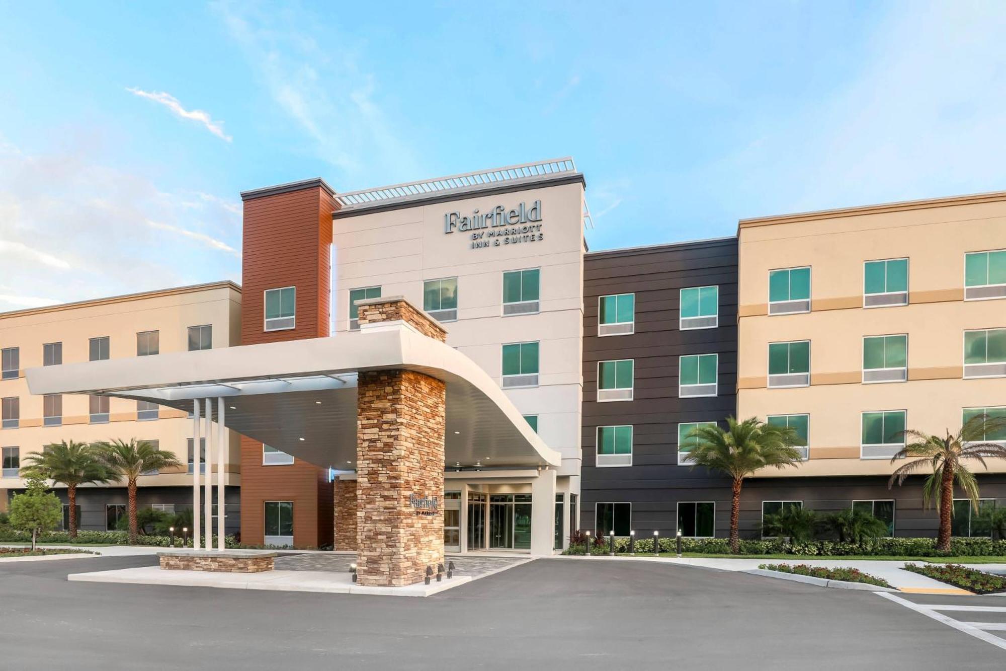 Fairfield By Marriott Inn & Suites Cape Coral North Fort Myers Exterior foto